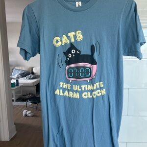 Blue Cat Graphic T-Shirt